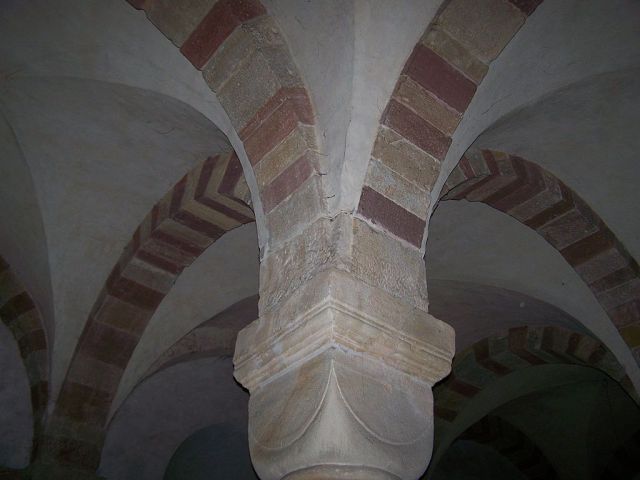 Speyer,_Dom,_Krypta_-_panoramio